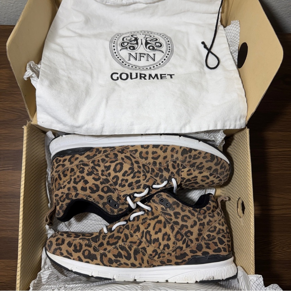Gourmet NFN The 35 Animal White Size 9.5 Men Casual Sneakers Shoes GF100153